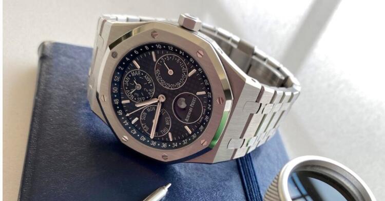 replica-audemars-piguet-royal-oak-perpetual-calendar-cheapest-luxury